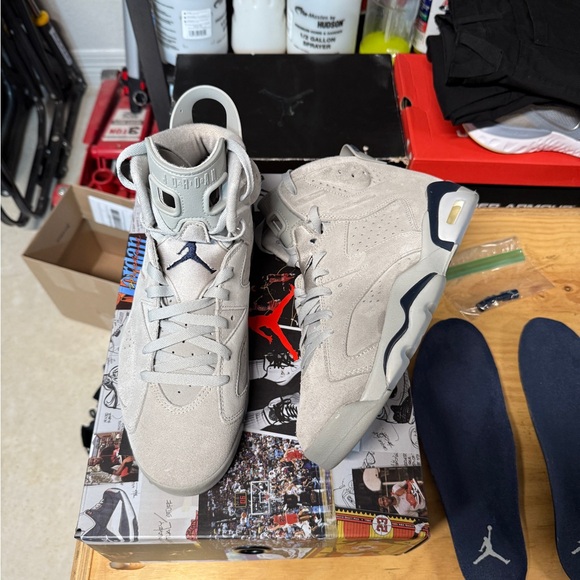 Jordan 6 Georgetown, size 11.0 (OPEN TO OFFERS) - Picture 2 of 7